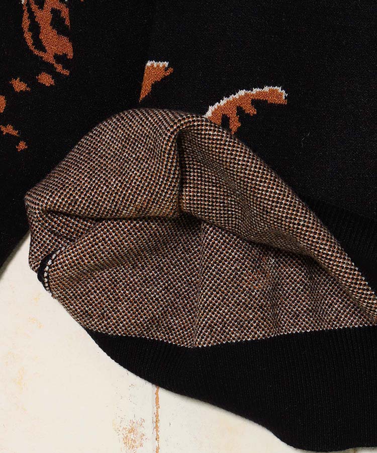 【WEB限定】アニマル総柄ニット