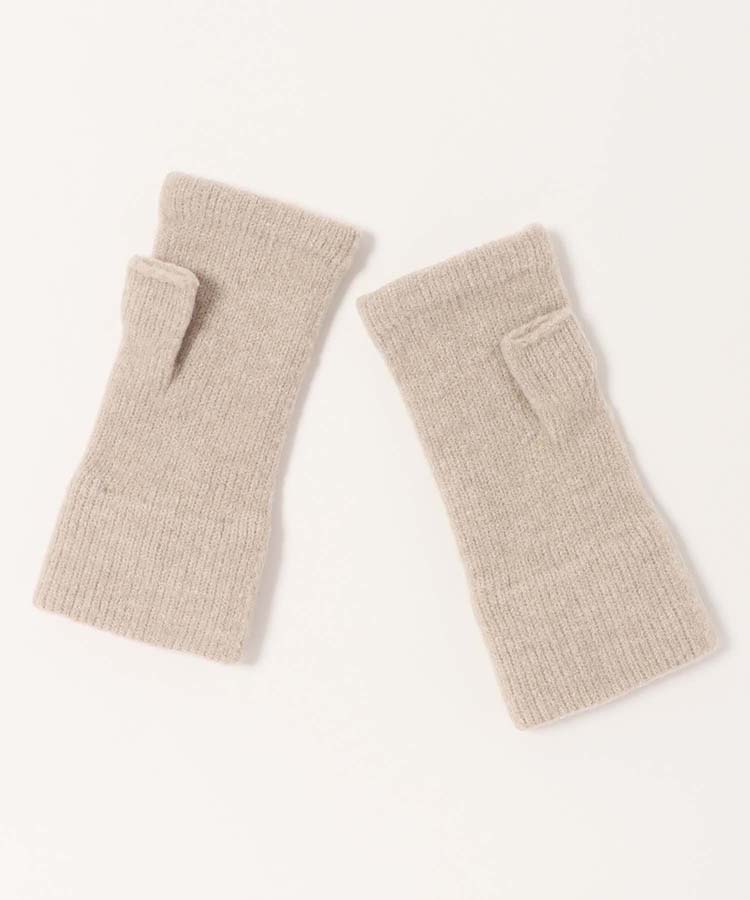 ケーブル柄編みフィンガーレスグローブ