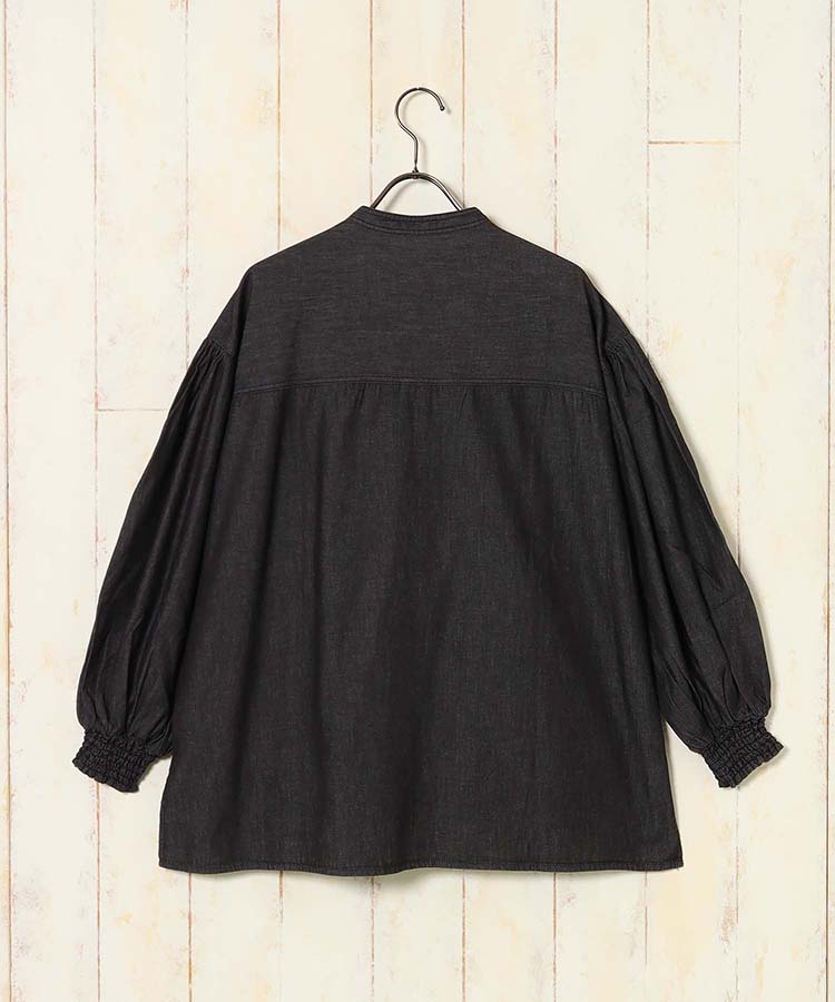 シャーリングデニムブラウス