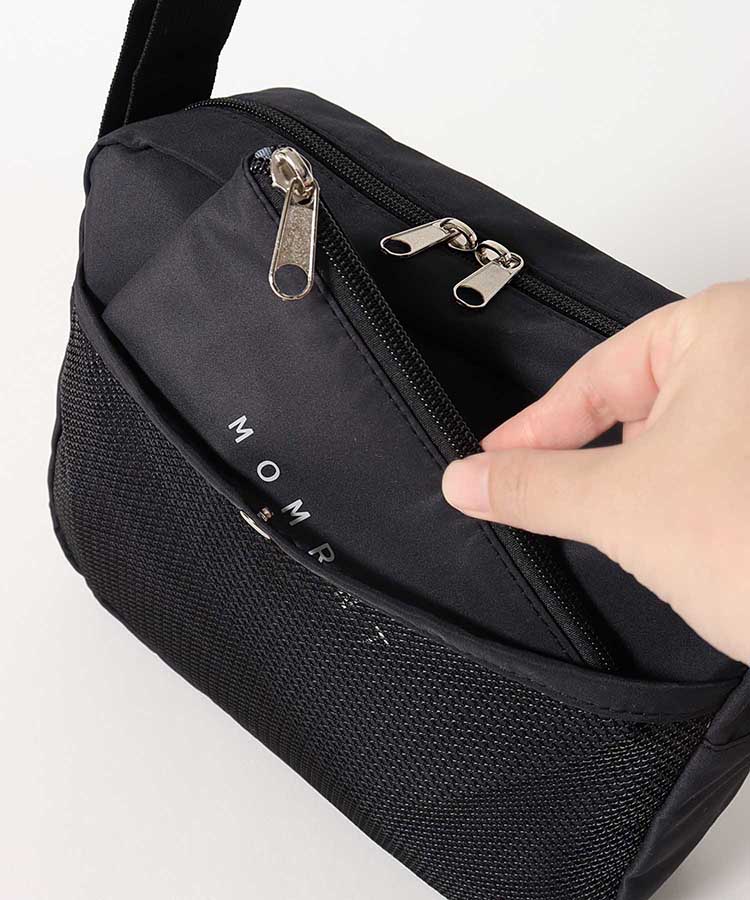 ナイロンスクエアショルダー