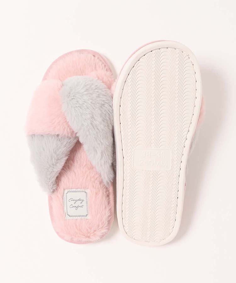 ファークロススリッパ