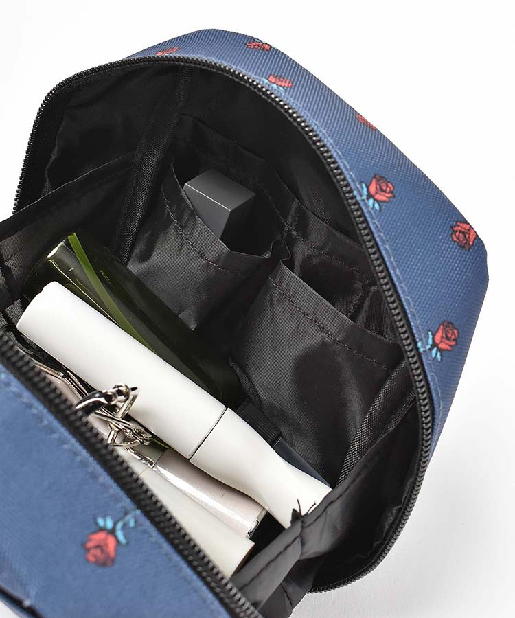 KiUウォーターリペレントスクエアポーチ