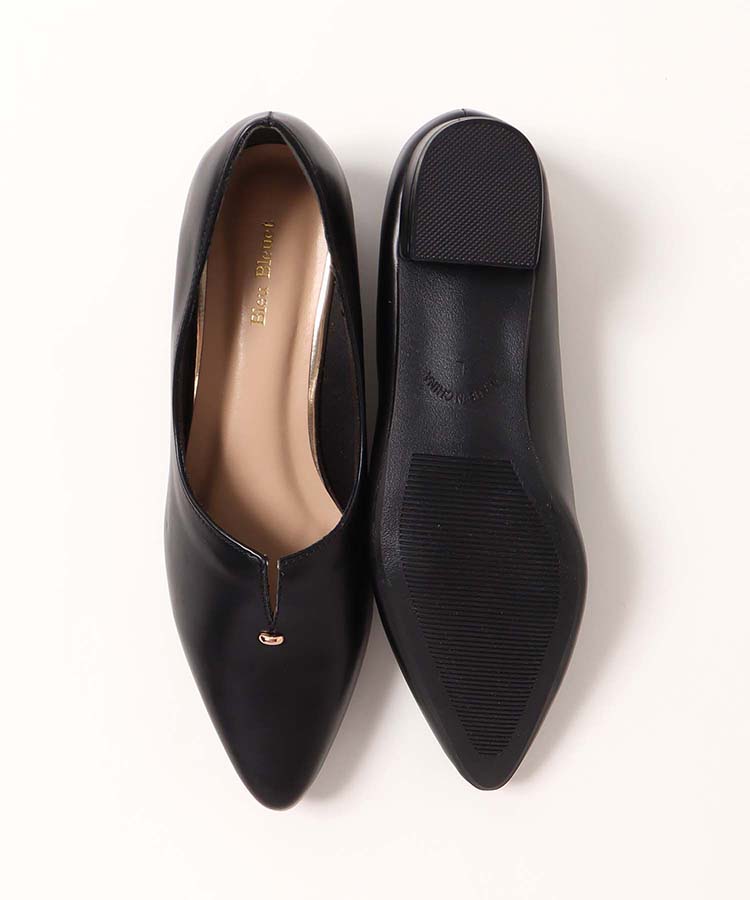 Vカットパンプス