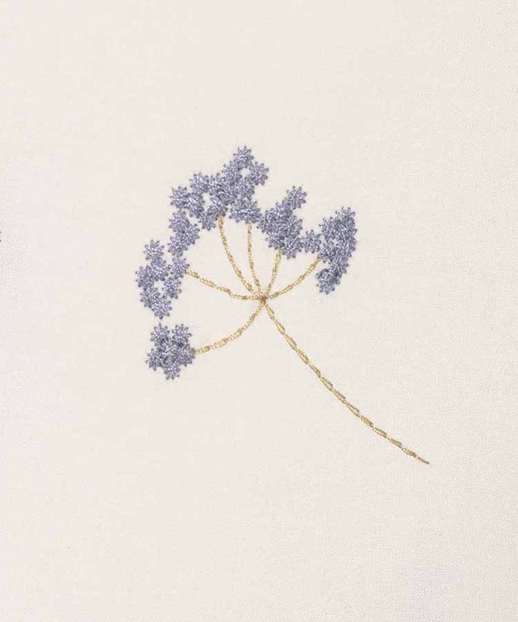 総刺繍ブラウス