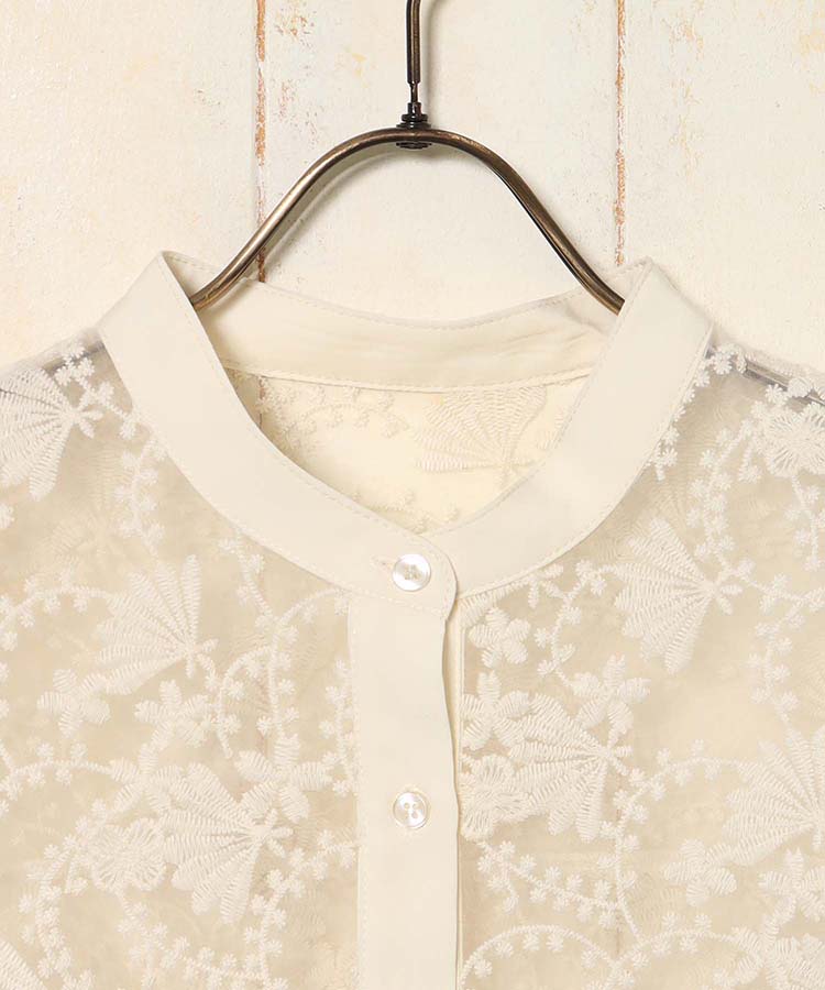 シアーフラワーレースブラウス