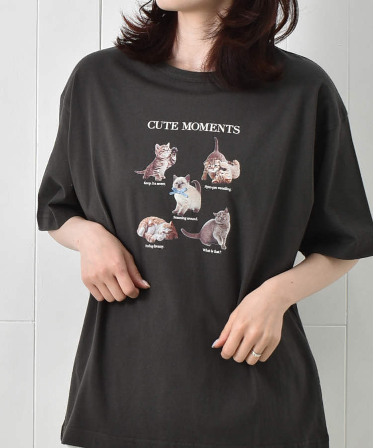 CATS CUTE MOMENTS Ｔシャツ