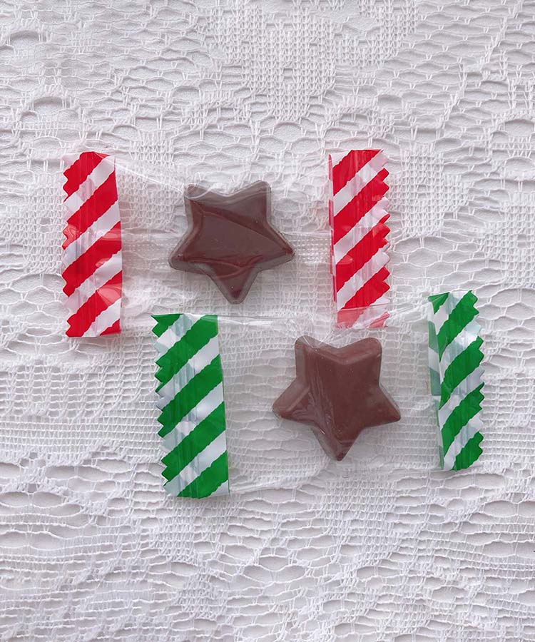 ≪SALE≫クリスマスブック缶