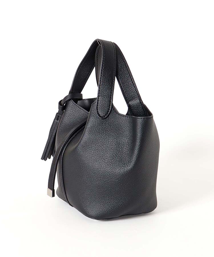 タッセル付きトート