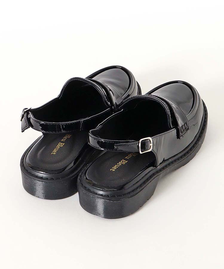 バックベルトローファー