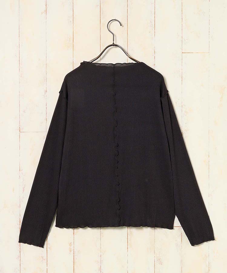 カットプリーツメローボトルネックプルオーバー
