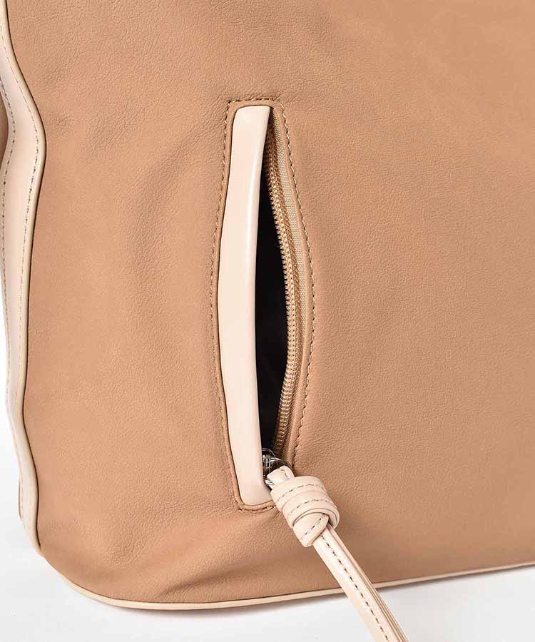 ヌバックタッチポケットワンショルダー