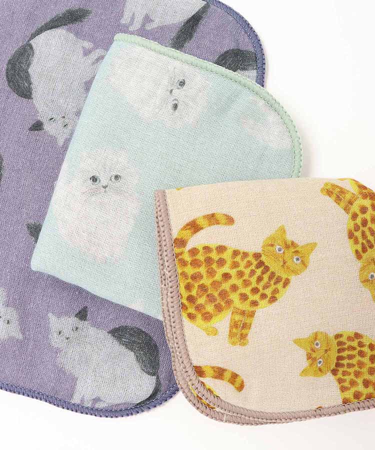 新品　松尾ミユキ　ガーゼ ハンドタオル　ハンカチ　猫と葉っぱ　ねこ　ネコ　猫 松尾ミユキ ガーゼハンドタオル ガーゼ ハンカチ ねこ 猫 ネコ