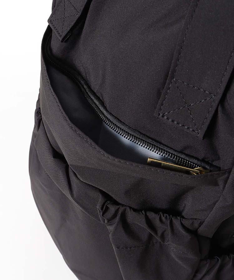 ふんわり軽量リュック