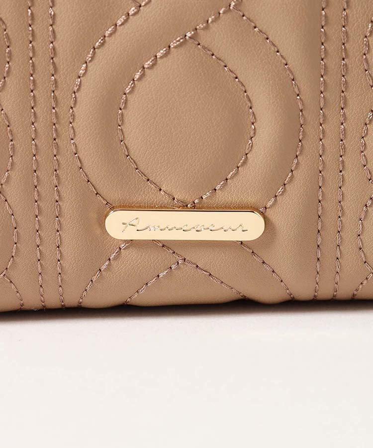 アムキュールボックスポーチ