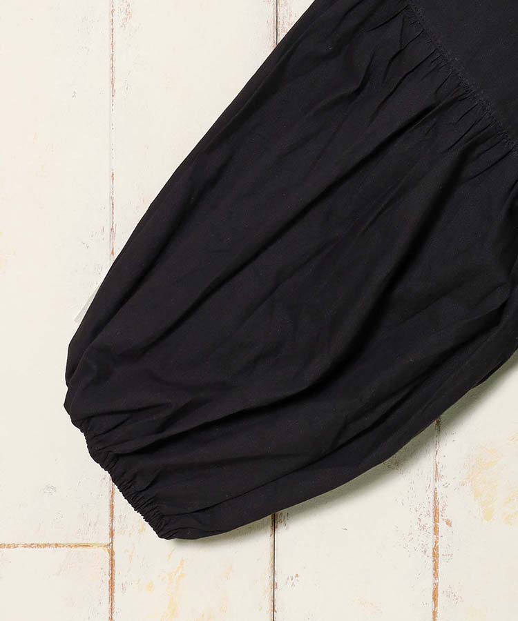 ポプリンバックティアードブラウス