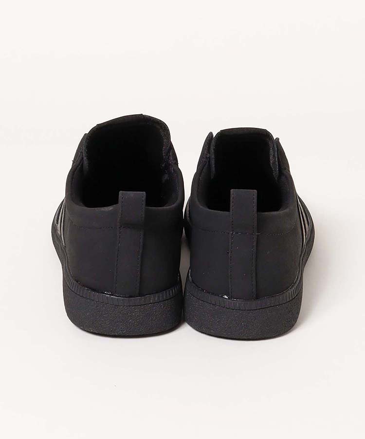 ひもなしラインスニーカー