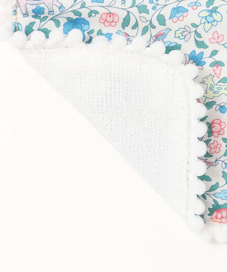 リバティプリントボンボンハンドタオル