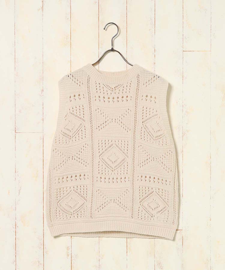 ニットベスト付ブラウス