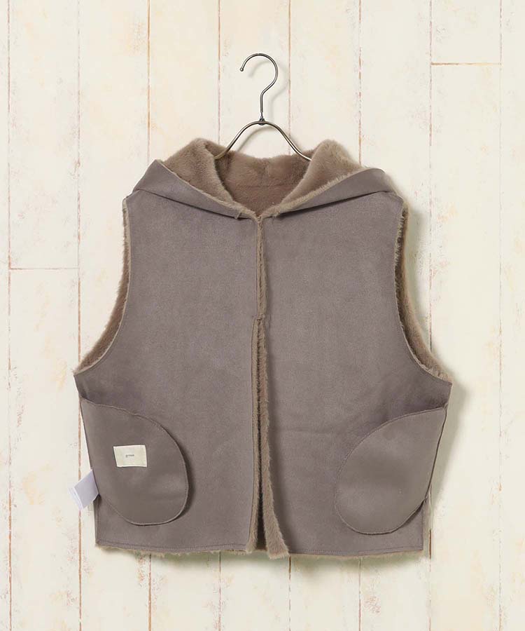 フェイクファーフード付ジレ