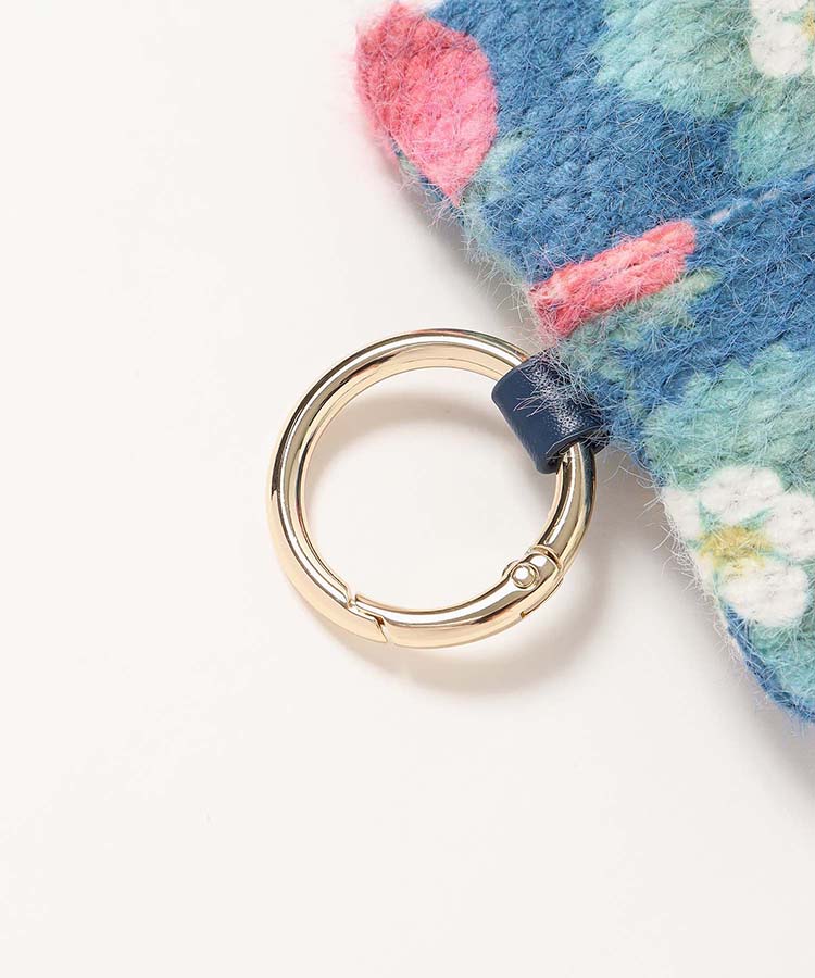 ジューシードゥーシェニール織いちごカラビナ付きティッシュポーチ