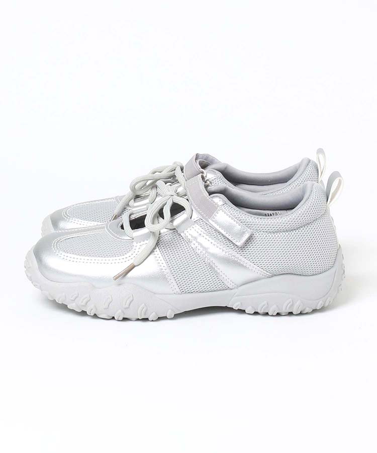 レースアップメッシュスニーカー