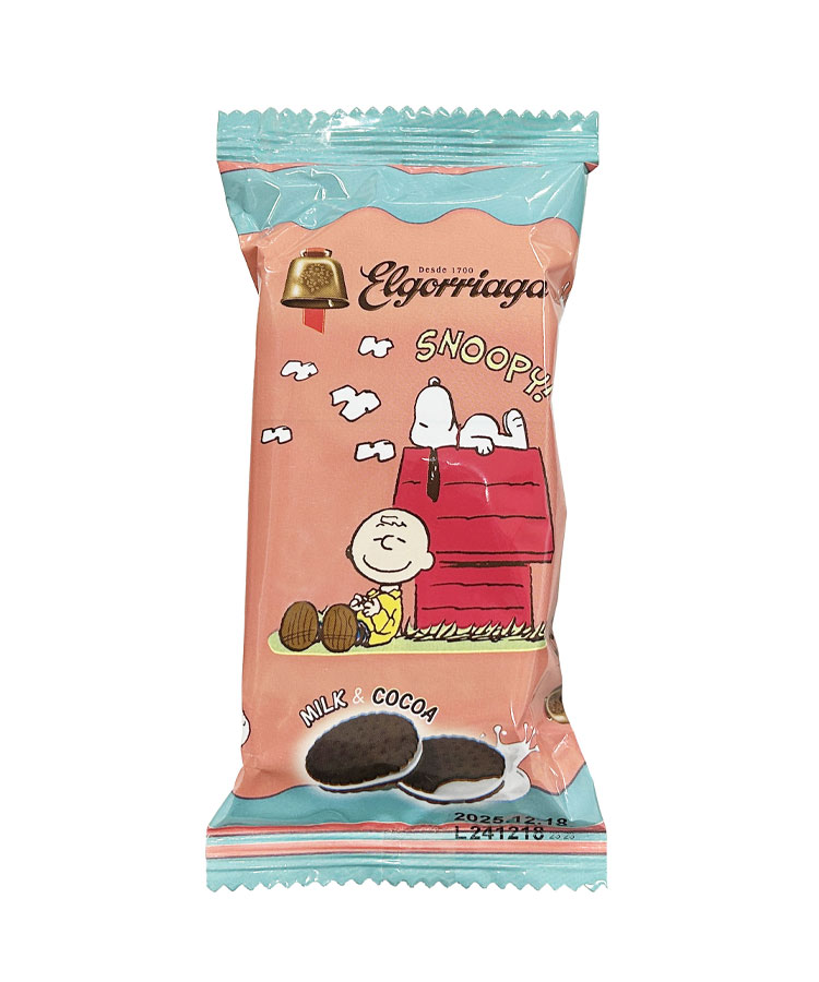 スヌーピー ミルククリームサンドココアビスケット