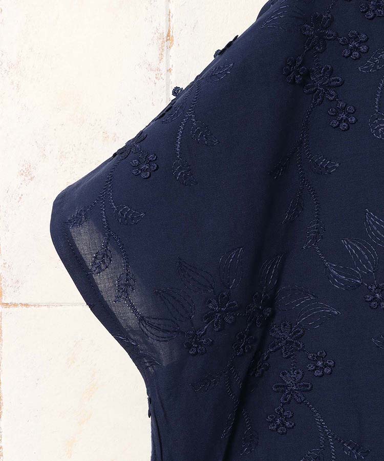 フラワー3D刺繍TシャツNO1