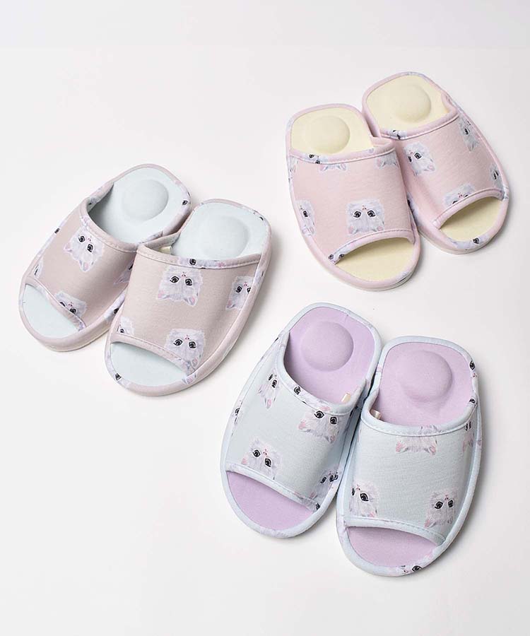 ≪OUTLET≫ネコ柄シェイプスリッパ