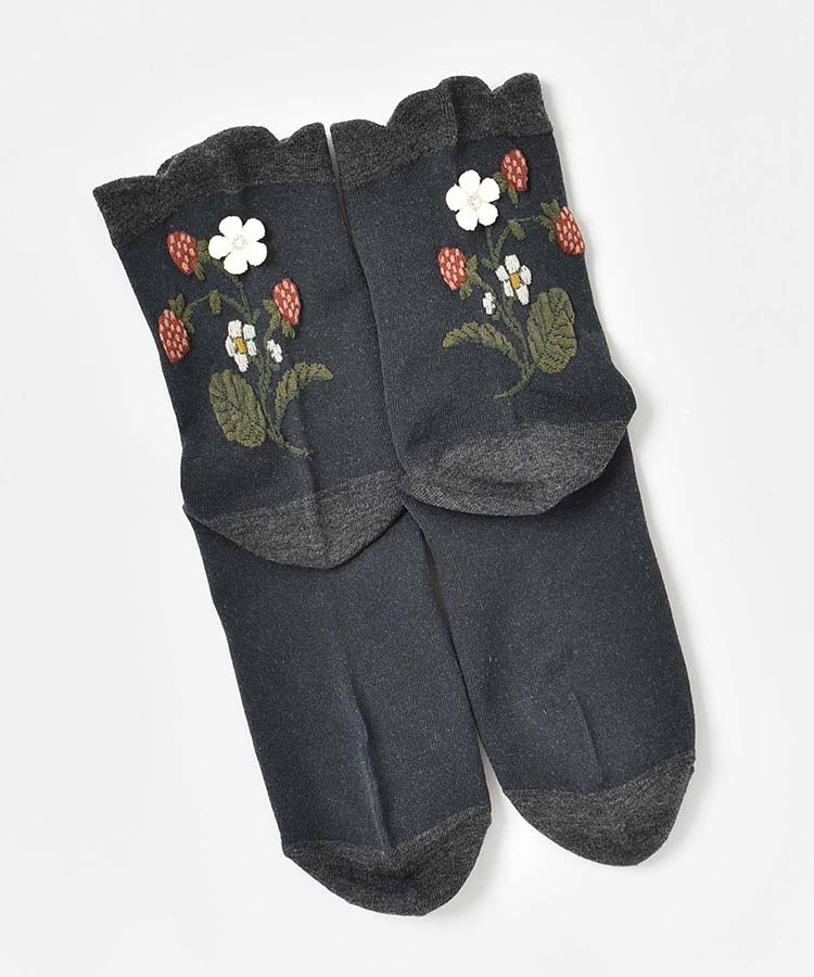 花モチーフ付きイチゴつたロークルーソックス