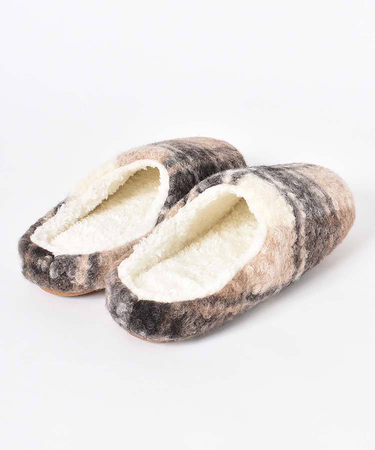 チェックボアスリッパ