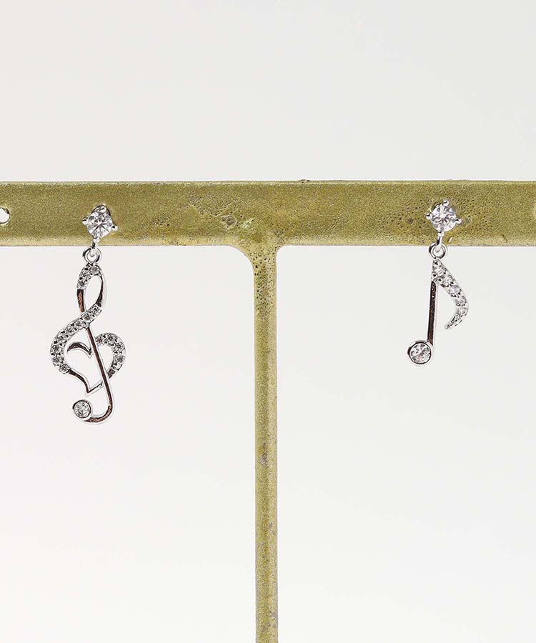 キラ音符ピアス