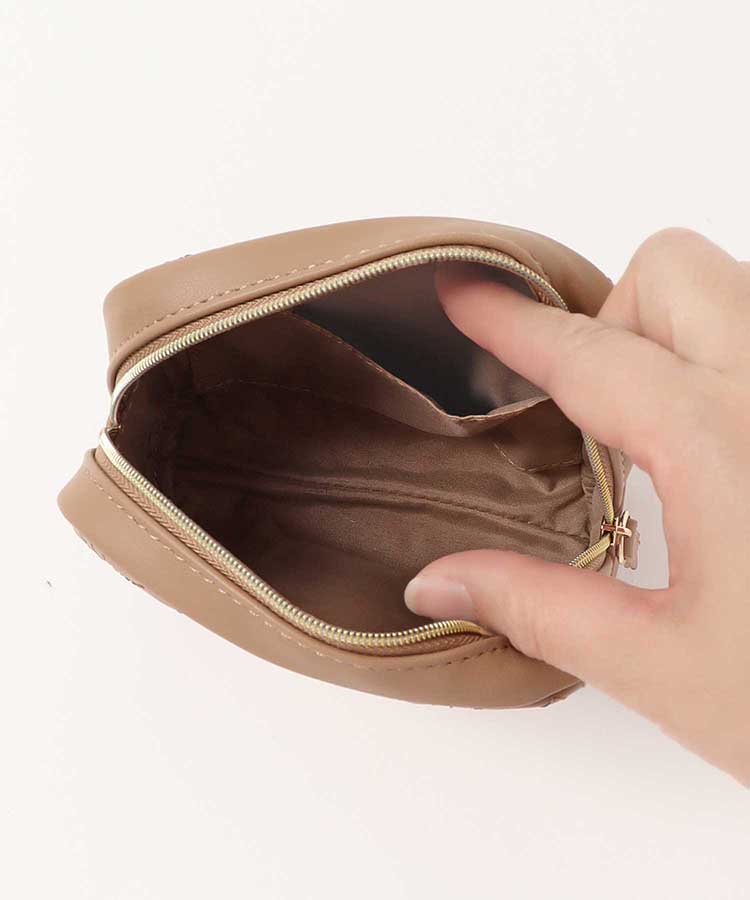 アムキュールボックスポーチ