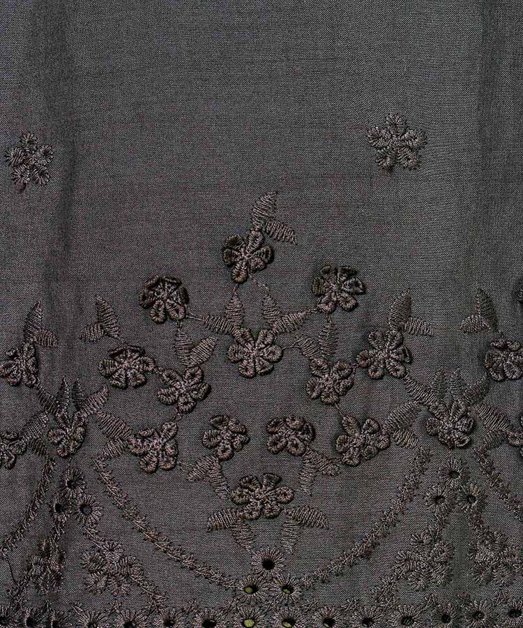 le petaleフリルカラーフラワーブラウス