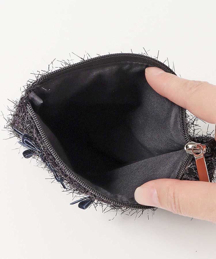 プチリンドラメニットリボンフラットポーチ