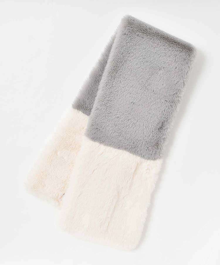 ファーバイカラーマフラー