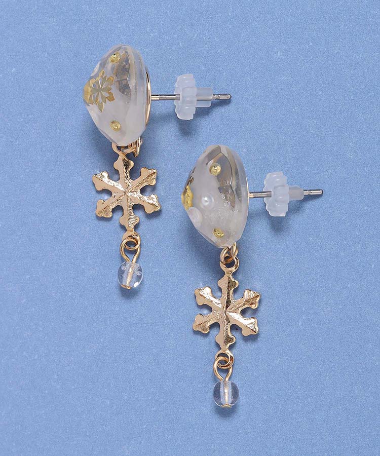 スノーフレーク封入ピアス