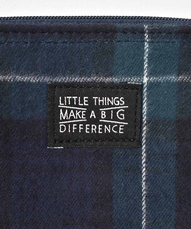 起毛チェック柄フラットポーチ