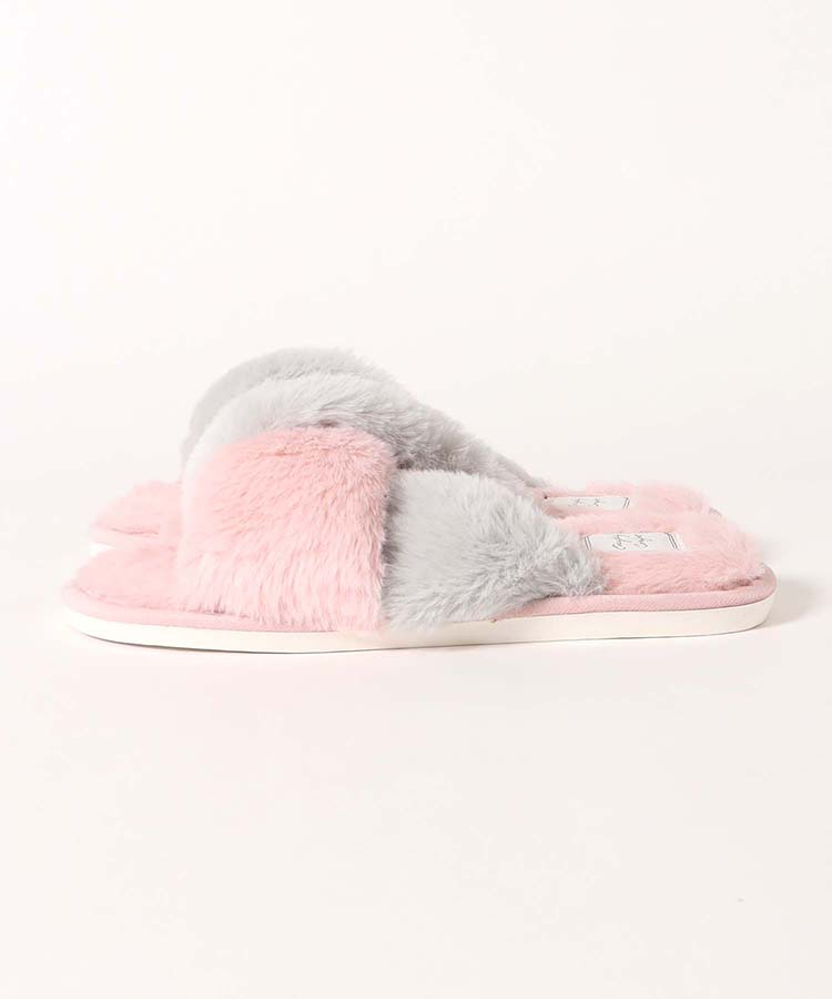 ファークロススリッパ