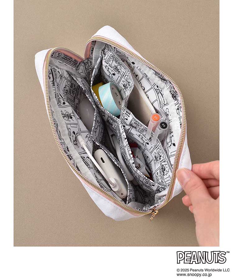 PEANUTS コミック型ポーチ