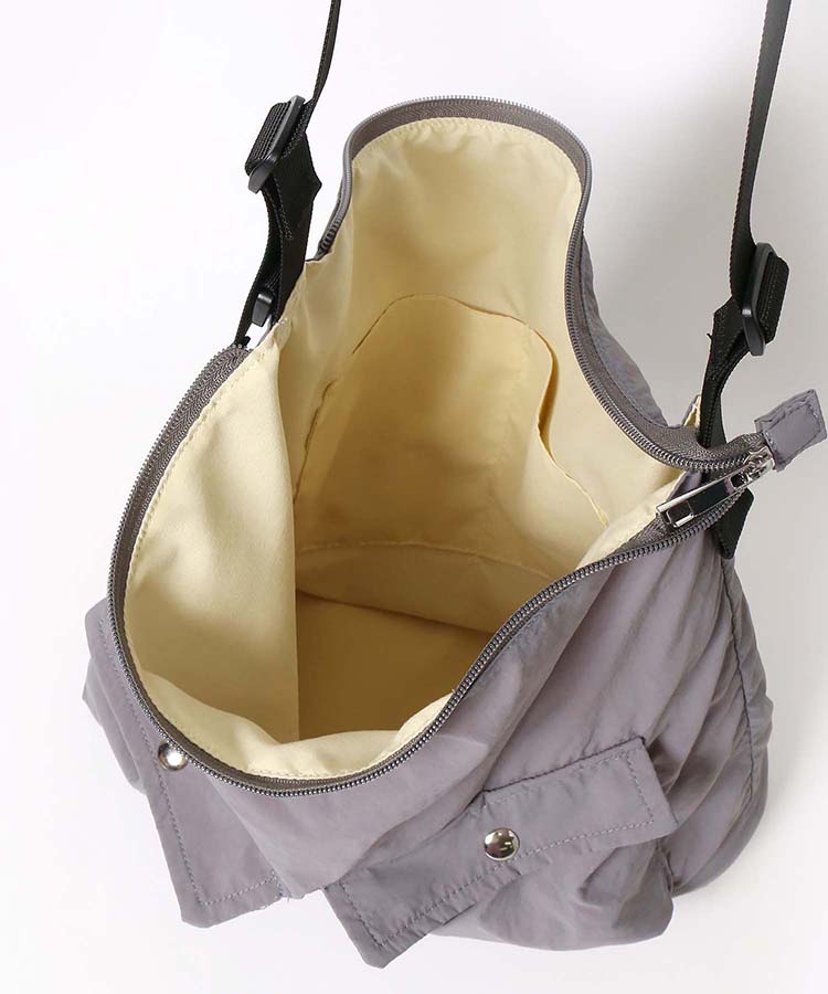 撥水アウトポケットラージショルダー