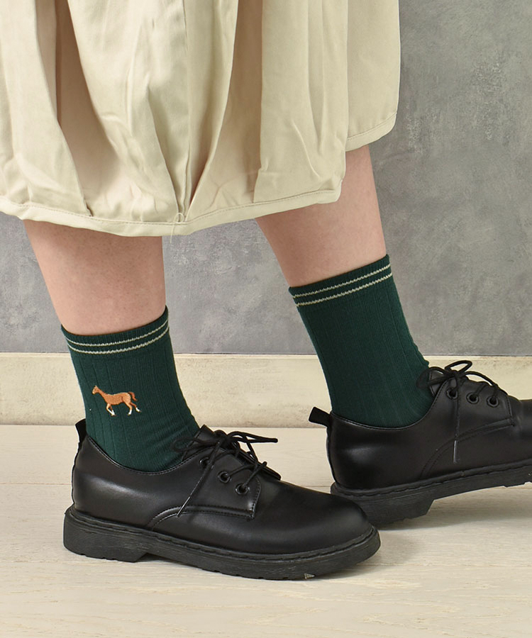 うま刺繍ラインソックス