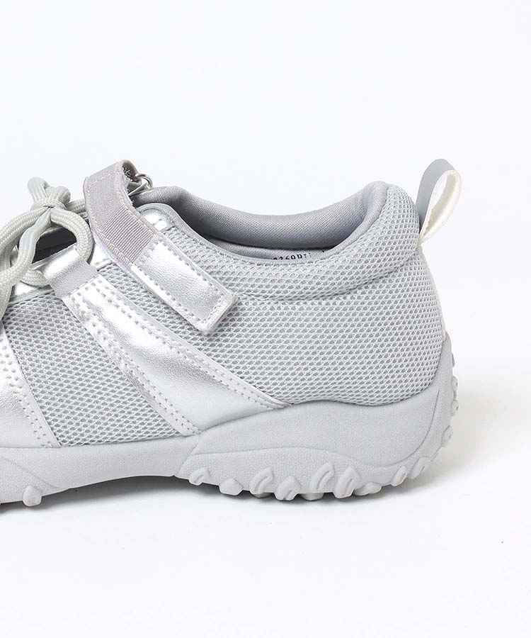 レースアップメッシュスニーカー