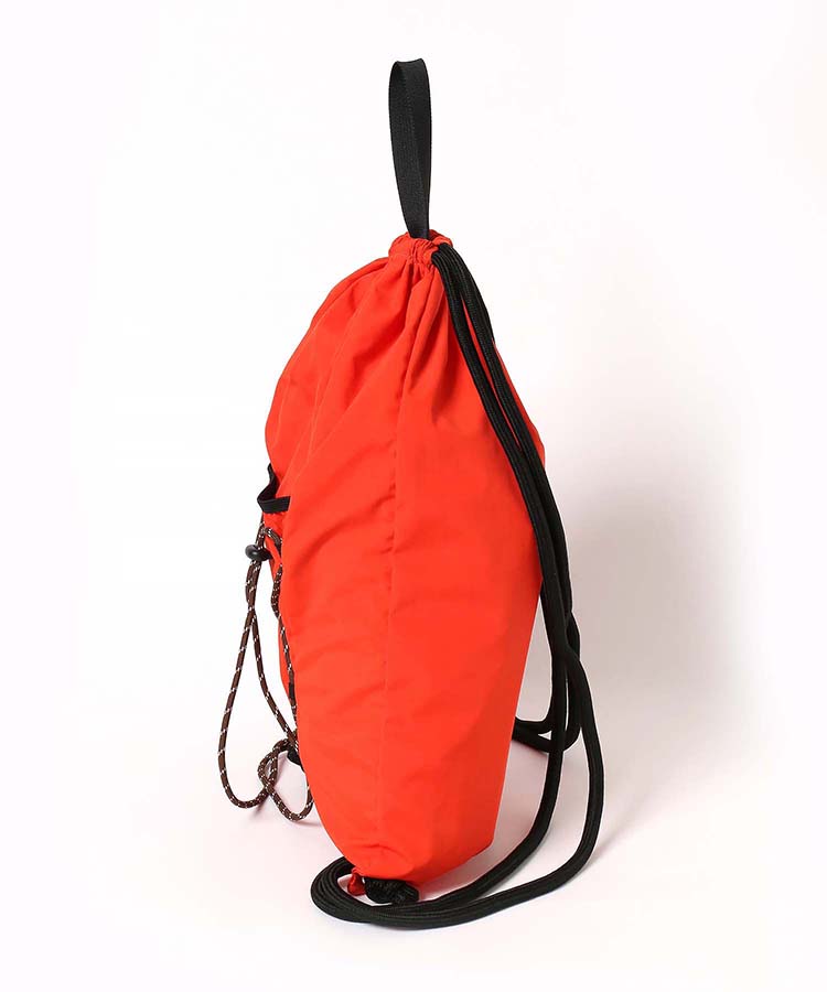 ドローコードレースアップナップサック