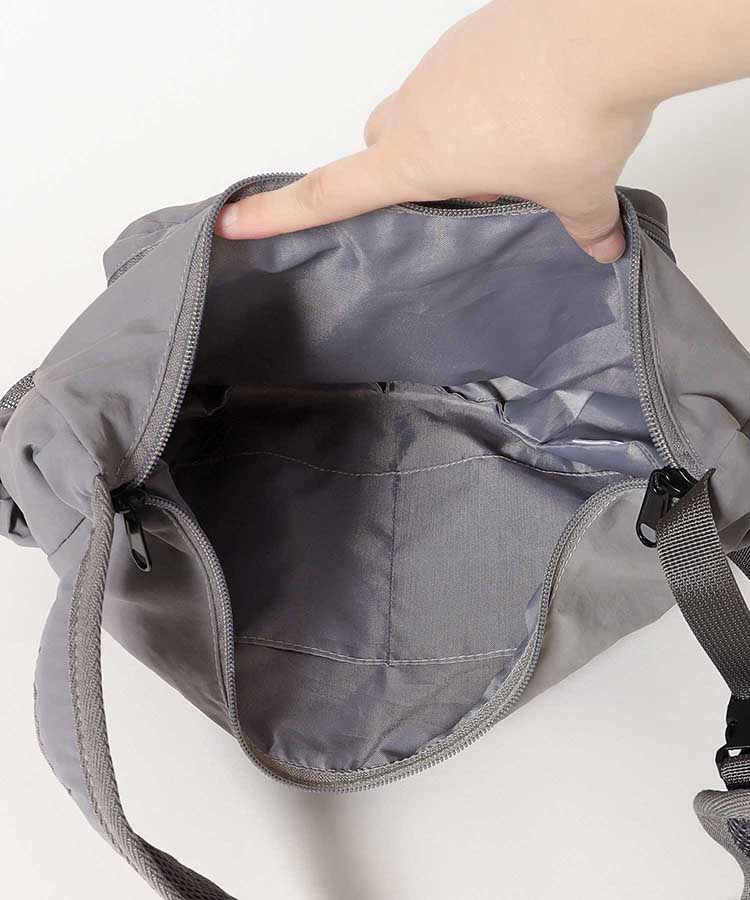 パッカブルショルダーバッグ