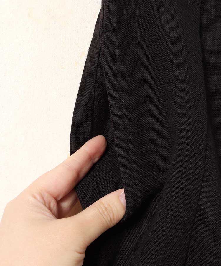 シンプルタックパンツ