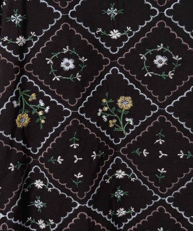 総刺繍ブラウス