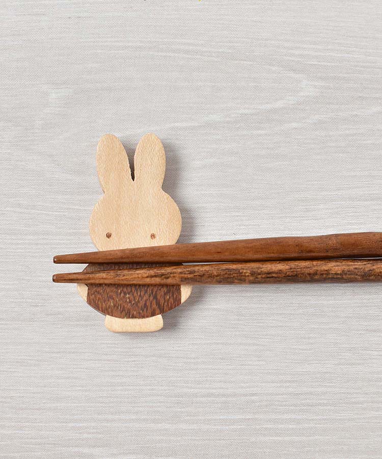 Dick Brunaダイカット木製箸置き