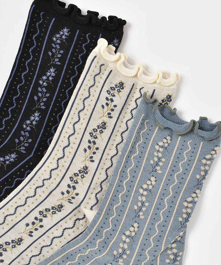 木の実ライン柄クルーソックス