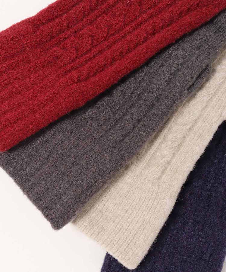 ケーブル柄編みフィンガーレスグローブ