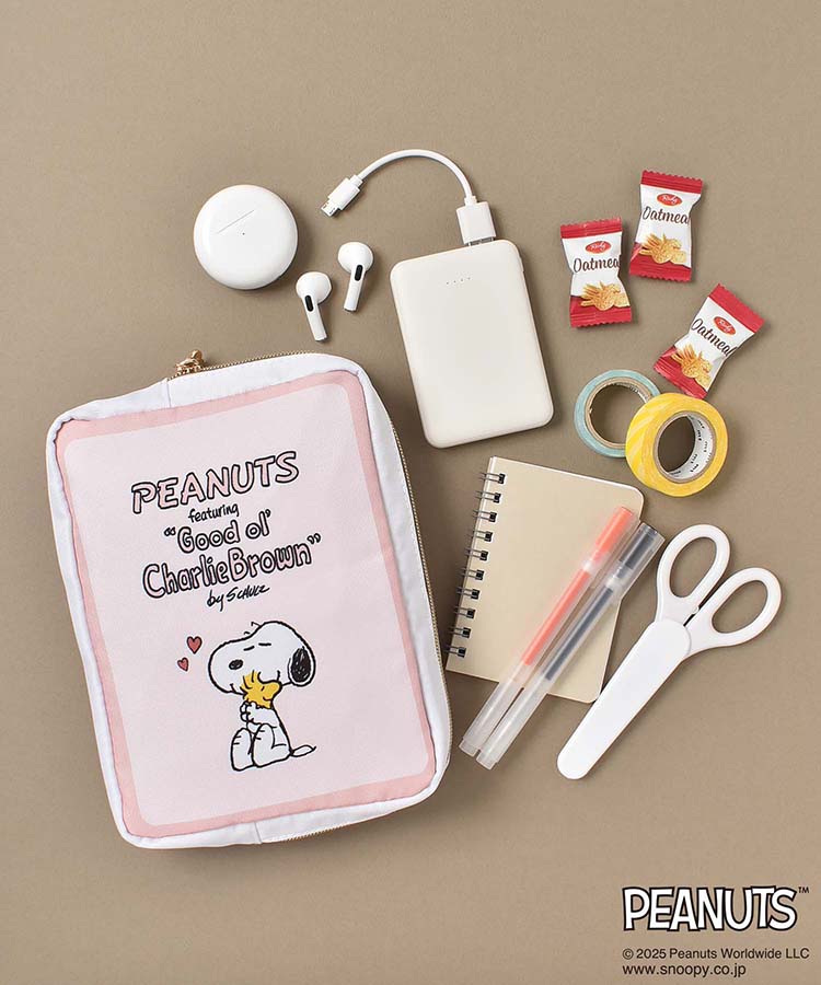 PEANUTS コミック型ポーチ